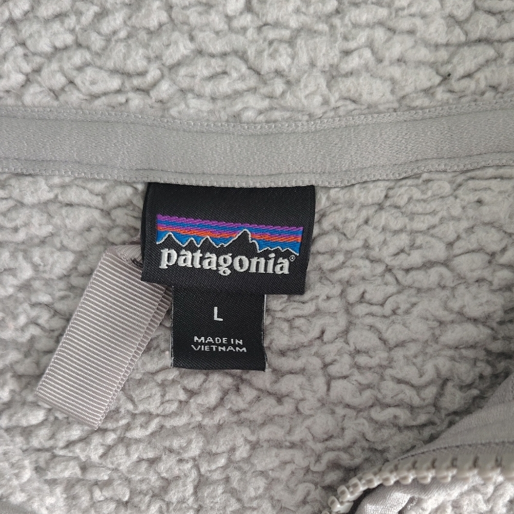 Patagonia Light Gray Fleece Jacket - Picture 2 of 10